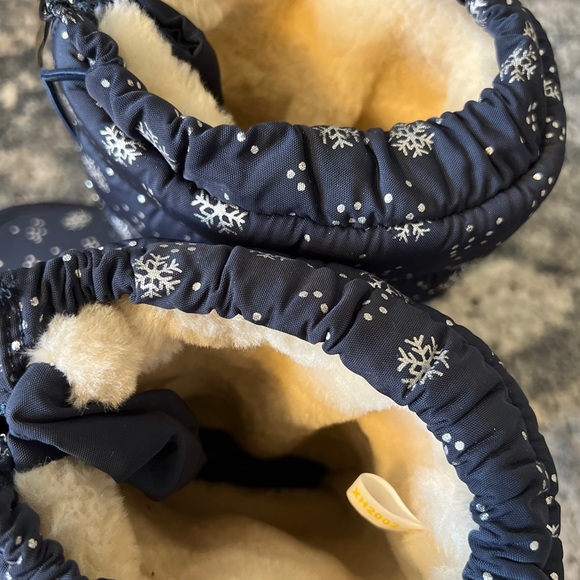 BUFFIE - Snowflake Snow Boots moon boots navy blue faux fur lining zipper 11 NEW - Picture 2 of 9